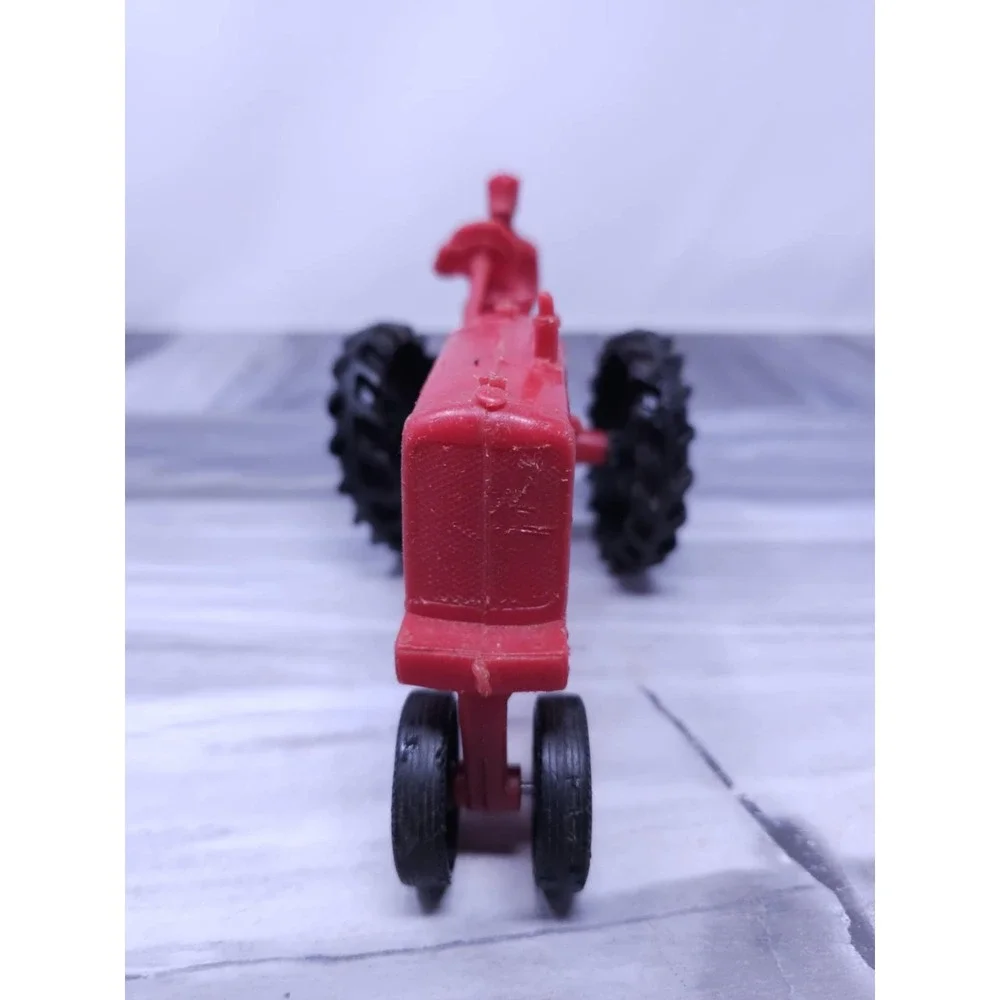 1950's Auburn Rubber 572-with farmer driver-7